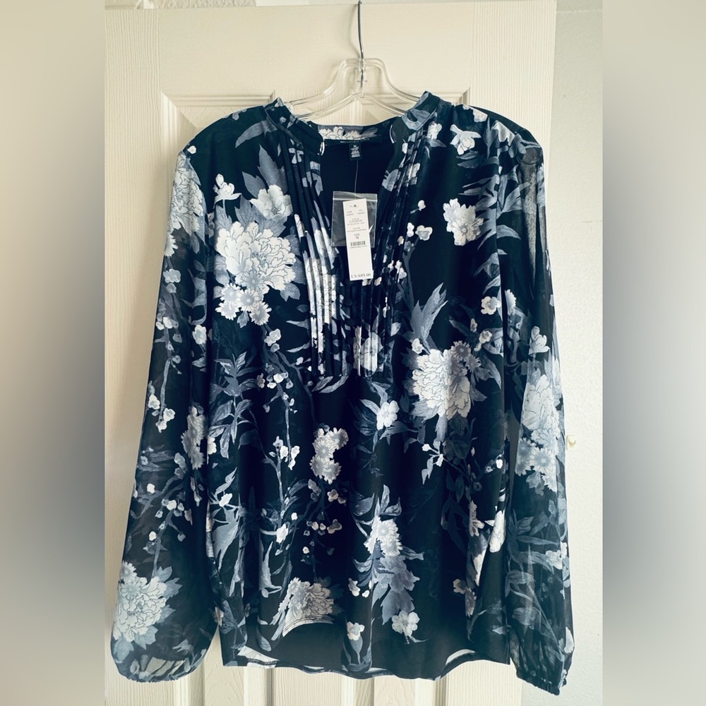 NWT- White House Black Market Black and White Floral Blouse